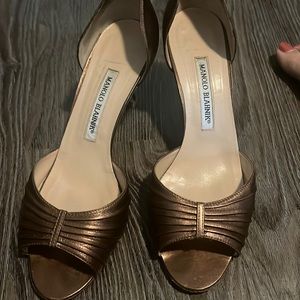 Manolo blahnik brown sandal pumps